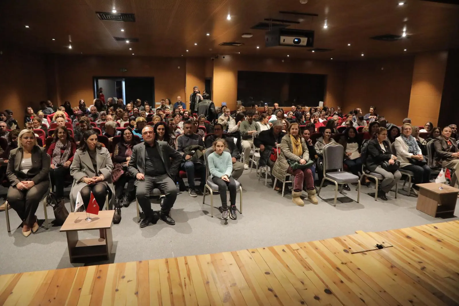 KADINLARIN YEREL YÖNETİMDEKİ MÜCADELESİ “LEYLA HANIM” FİLMİYLE ANILDI